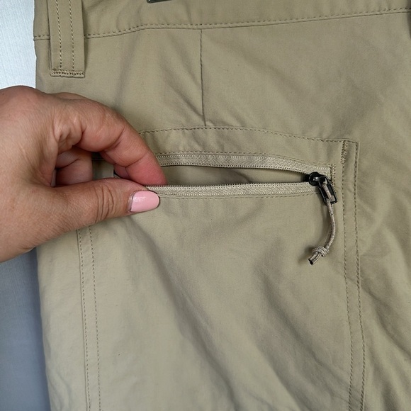 Patagonia Men’s Tan Hiking Shorts Size 34 - Picture 3 of 12